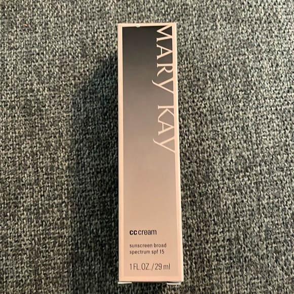 MK CC Cream sunscreen broad sunscreen sof 15 - Picture 1 of 3